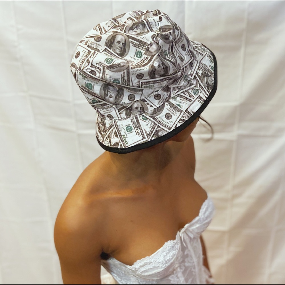 Money Bucket 🤑 - SOLD